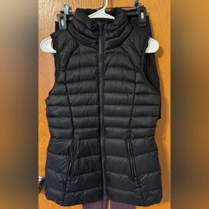 Lululemon Athletica Women's Black Puffer Vest Size 4 Zip Up